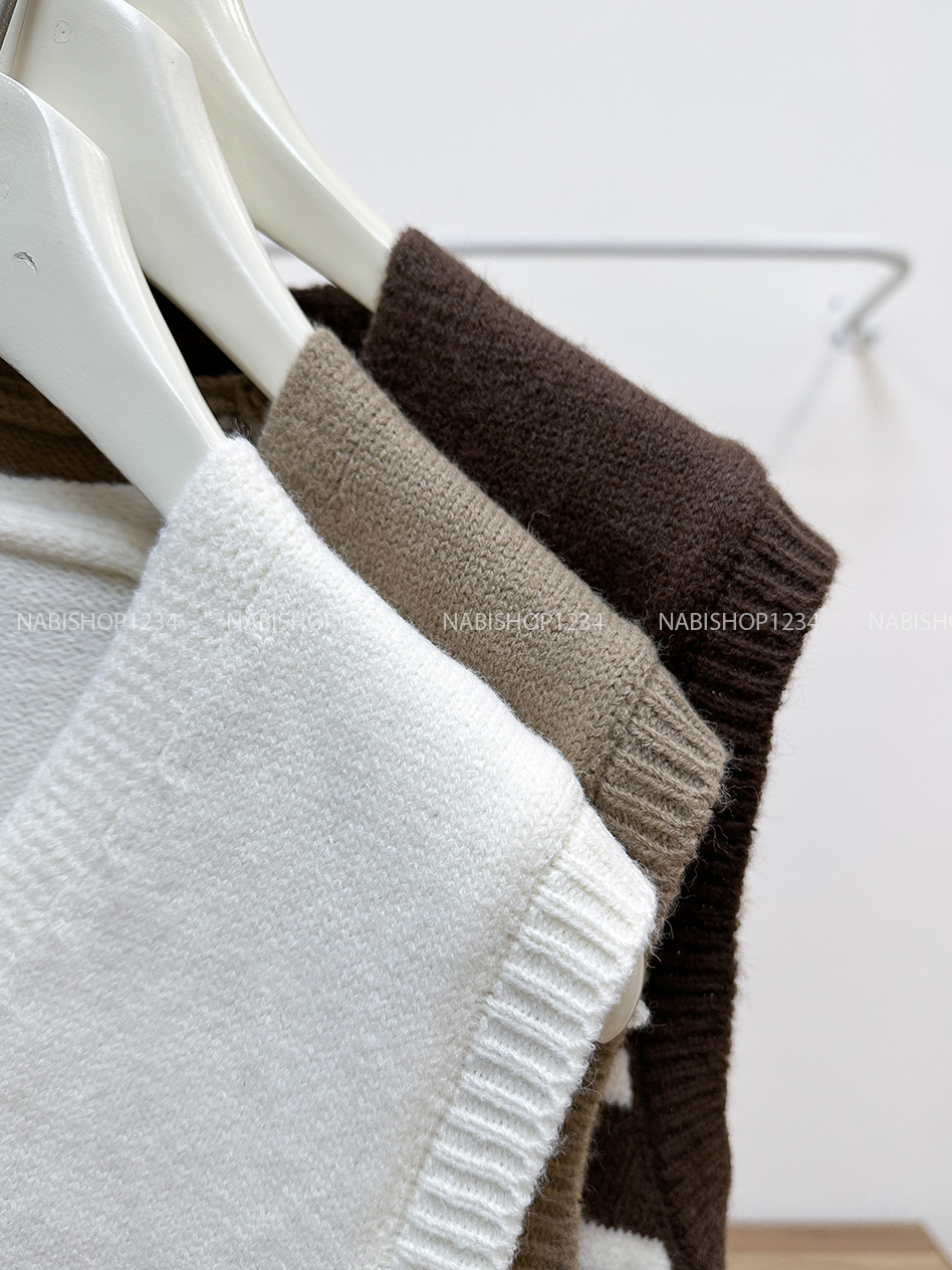 Áo Khoác Số 341-A Gile Kẻ Cổ V