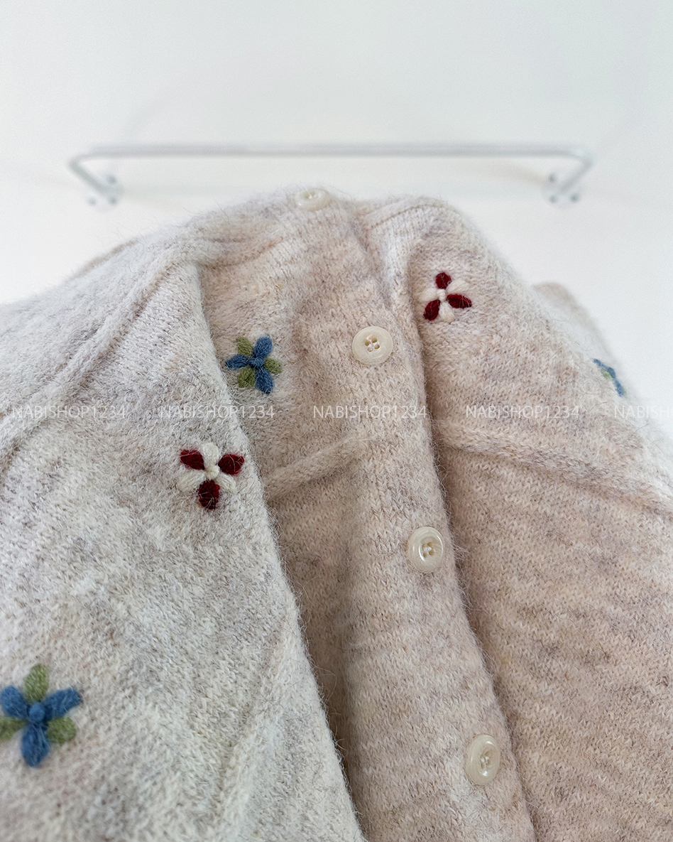 Áo Khoác Số 354-D Cardigan Cổ Bẻ Thêu Hoa