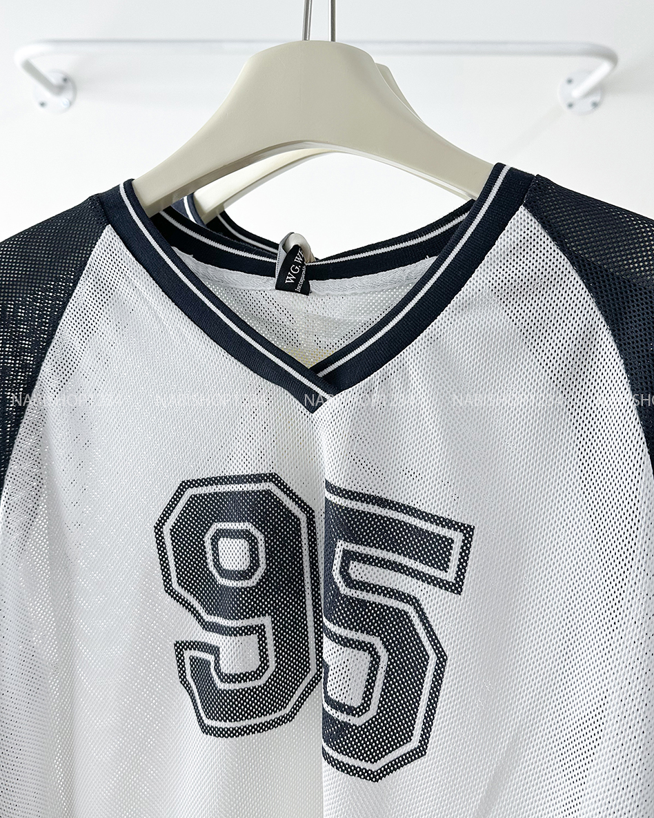 Áo Thun Số 327-B 7178 TD Cổ V Lưới 95