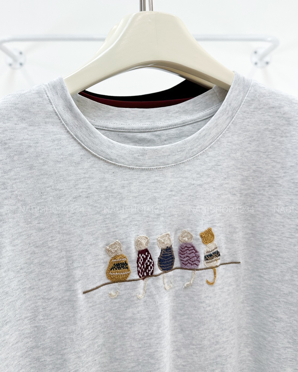 Áo Thun Số 369-B 9546 TN Thêu Mèo