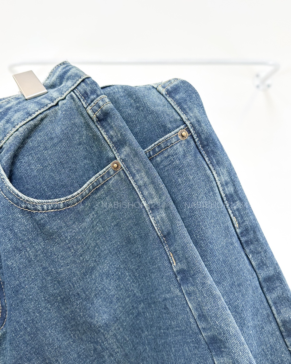 Quần Short Số 167-B 7338 Ngố Jean Thêu Túi