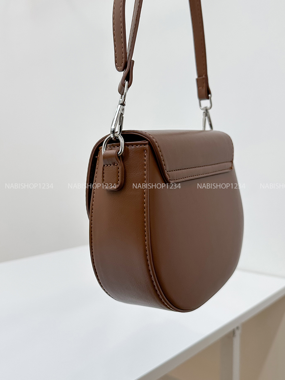 Túi Số 184-E 3119 Đeo Chéo Trơn Nắp Gập