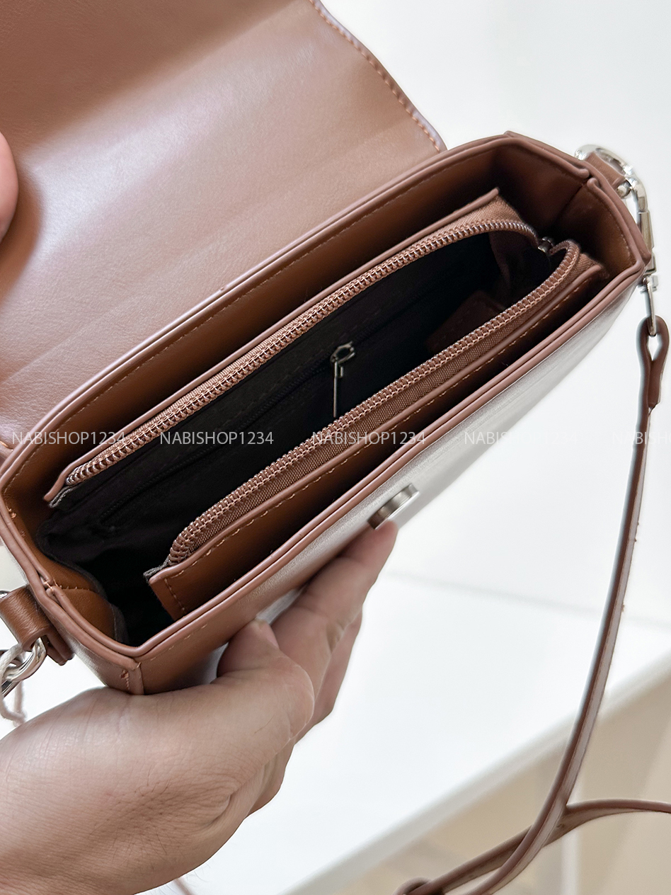 Túi Số 184-E 3119 Đeo Chéo Trơn Nắp Gập