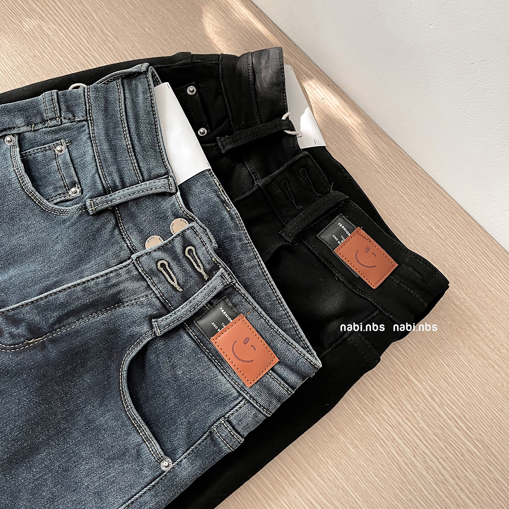 (SC99K) 1105 Quần Jean Ôm Sticker Mặt Cười