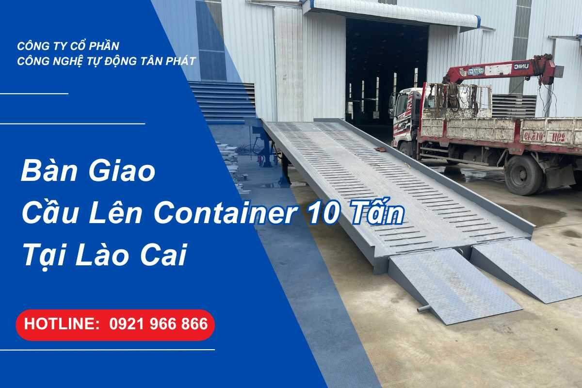 ban-giao-cau-len-container-10-tan-tai-lao-cai