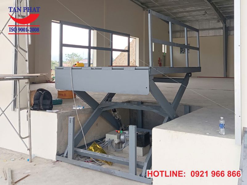 Cấu tạo của bàn nâng thủy lực