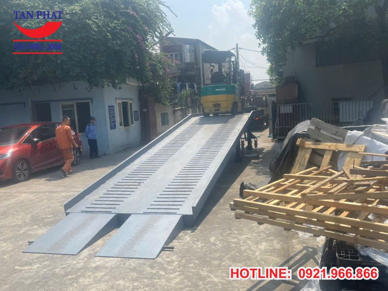 Thông số kỹ thuật cầu dẫn xe nâng 6 tấn