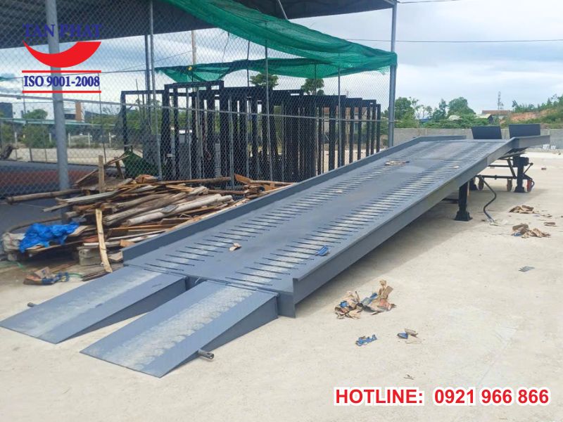 Cầu dẫn xe nâng tại Quảng Trị