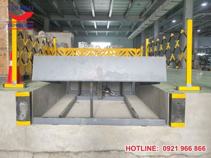 Dock Leveler 6 Tấn –  Giải pháp hiện đại cho hoạt động logistics