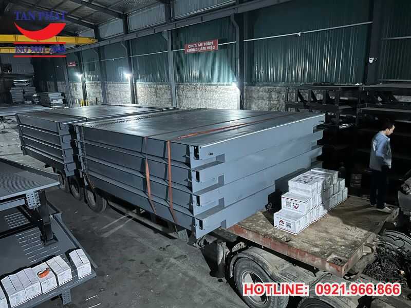Hình ảnh thực tế quá trình xuất xưởng, vận chuyển bàn cân