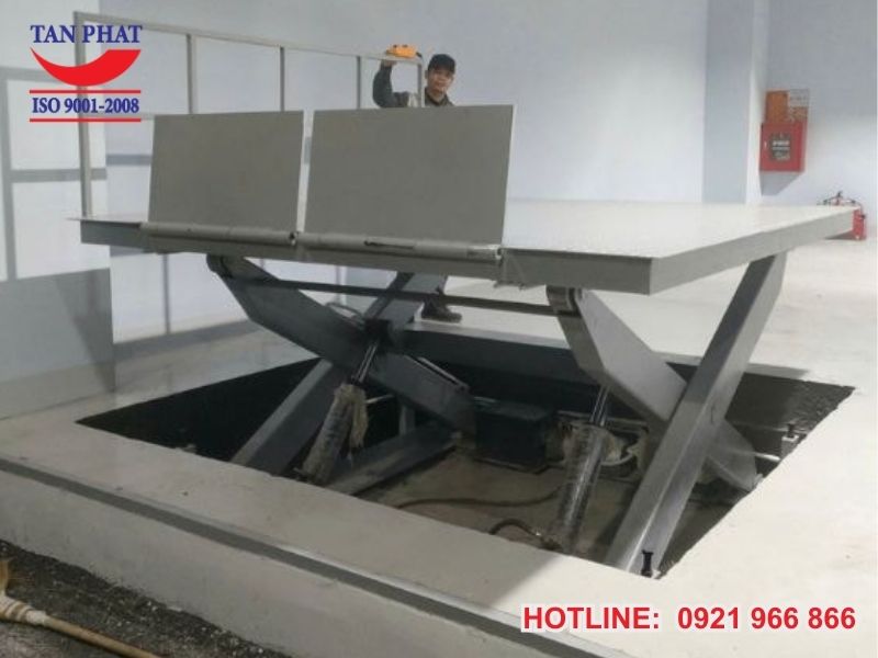 Bàn nâng thủy lực 4000kg