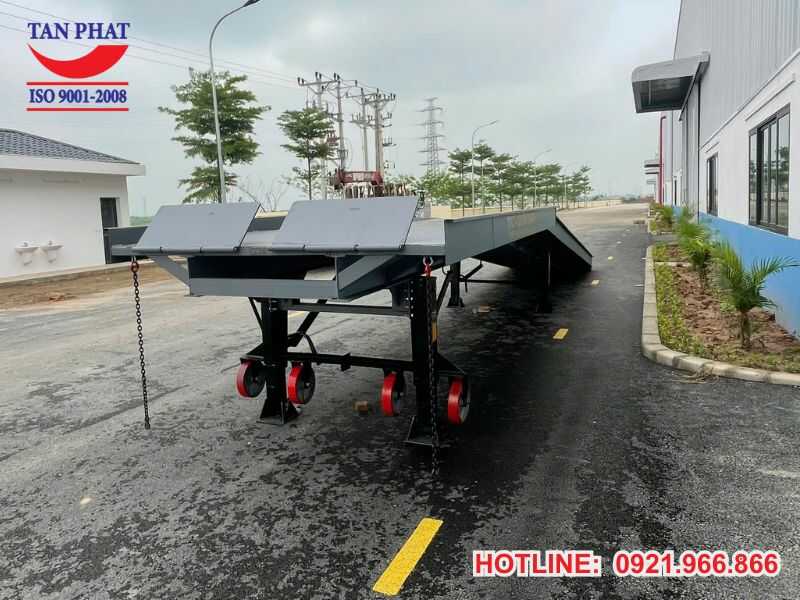 Đơn vị cung cấp cầu dẫn lên container uy tín