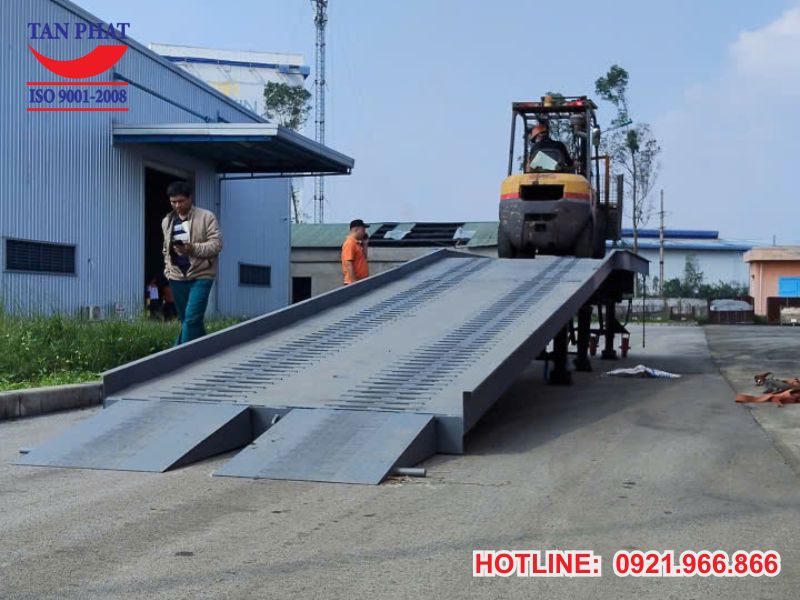 Ưu điểm nổi bật của cầu dẫn xe nâng dài 14m