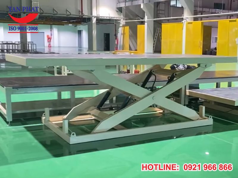 Bàn nâng thủy lực 1500x3500mm