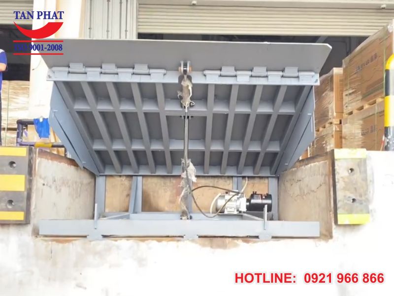 Ứng dụng thực tế của dock leveler 10 tấn 2000x2000mm