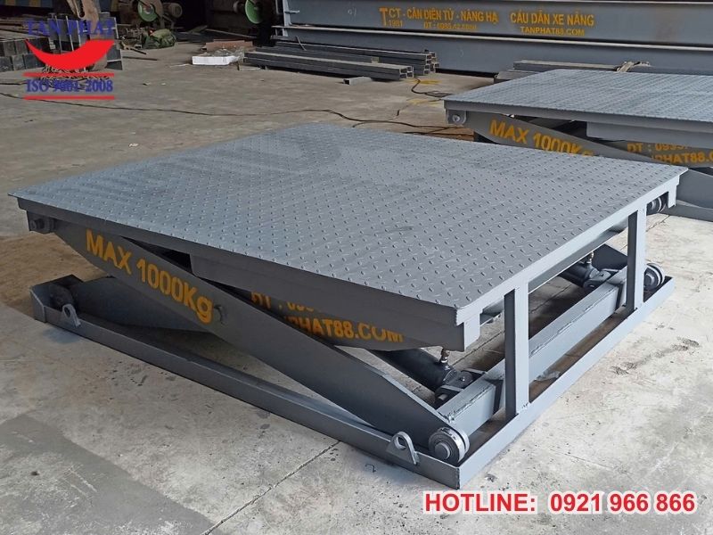 Cấu tạo bàn nâng thủy lực