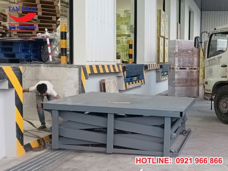 Quy Trình Lắp Đặt Bàn Nâng Thủy Lực Chuẩn Kỹ Thuật