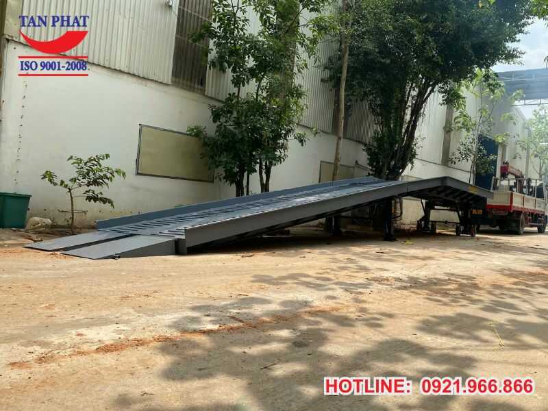 Cầu dẫn xe nâng 10 tấn được bàn giao tại Lạng Sơn