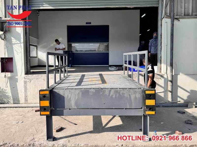 Thông số kỹ thuật dock levele 2400x2000mm