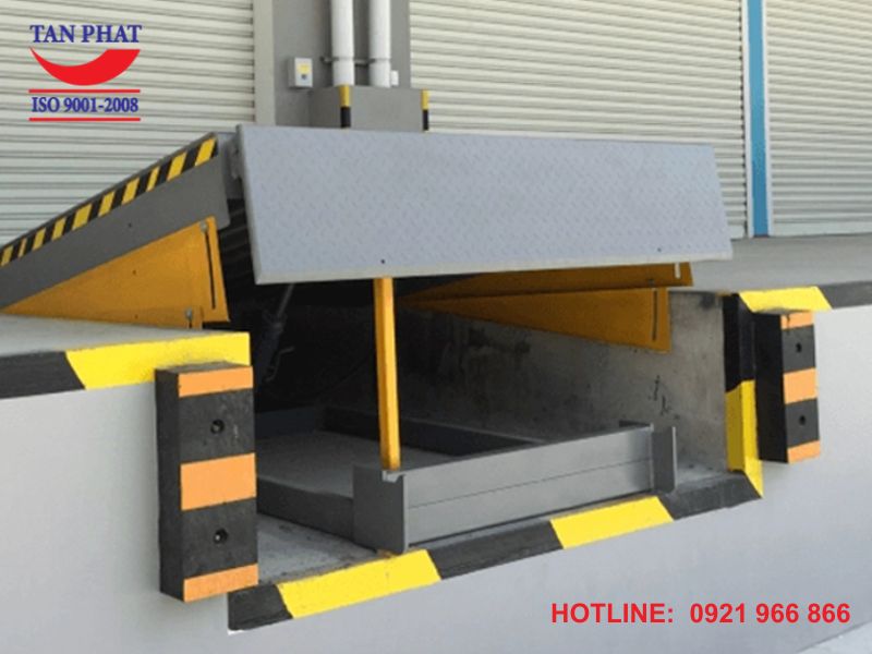khung nâng dock leveler