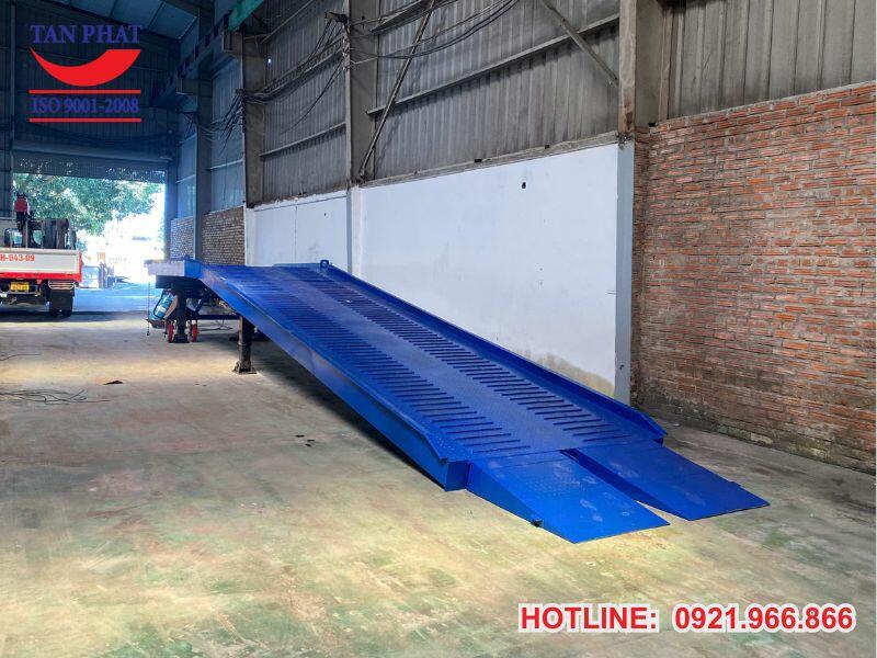 Quá trình sản xuất, bàn giao cầu dẫn xe nâng 10 tấn tại Hưng Yên