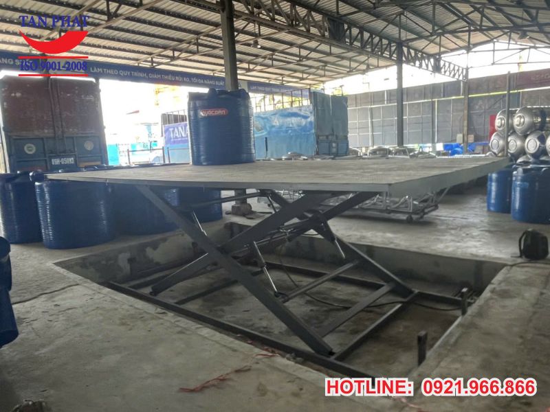 Bàn nâng thủy lực 6000x4000mm