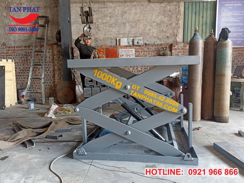 Sản xuất, lắp đặt bàn nâng thủy lực 1 tấn