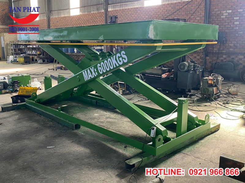 Bàn nâng hạ tự động loại 6 tấn hoạt động bền bỉ, nâng hạ an toàn