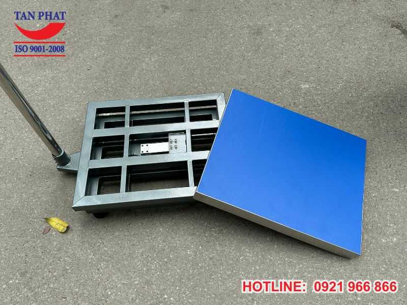 Khung cân bàn được sản xuất với khung thép chắc chắn, bền bỉ
