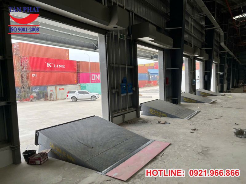 Đặc điểm nổi bật của dock leveler 10 tấn