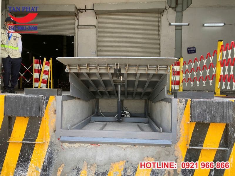 Ưu điểm nổi bật của sàn nâng thủy lực 13 tấn