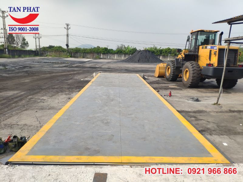 Tiến hành lắp đặt các thiết bị cân cùng hệ thống bàn cân
