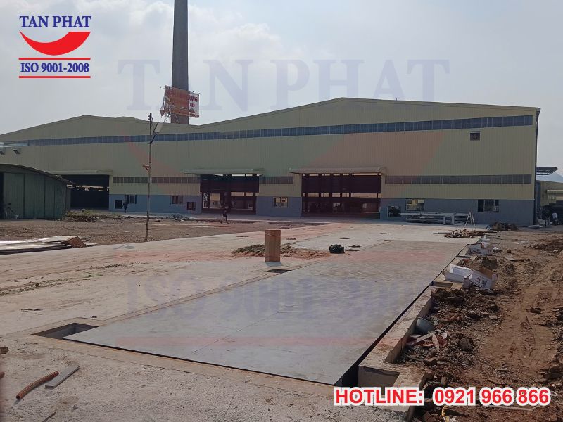 Trạm cân với kích thước 18x3m, 120 tấn được lắp đặt chìm tại Hòa Bình