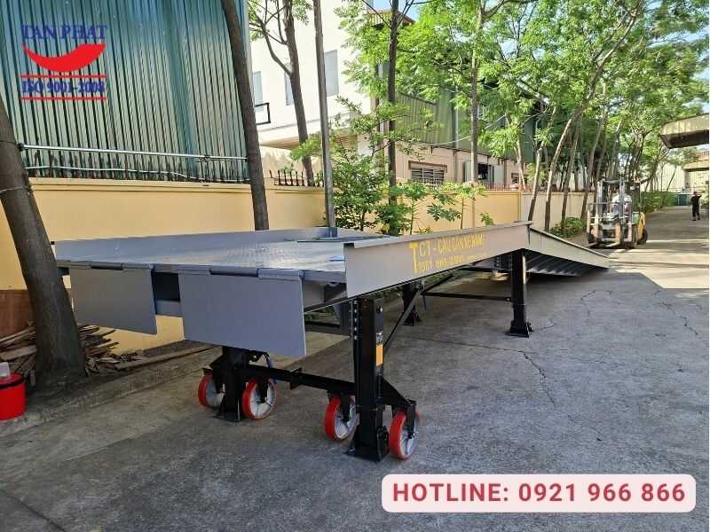 Dự án bàn giao cầu container 8 tấn Bắc Ninh