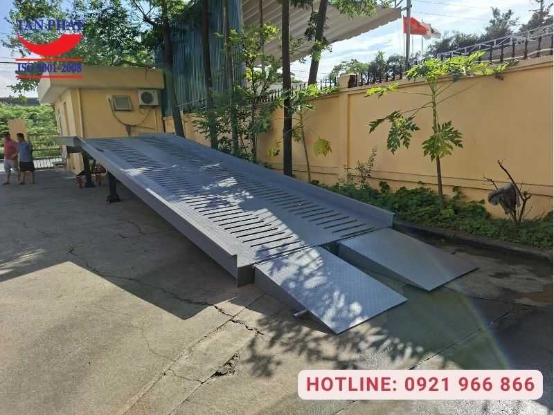 Dự án bàn giao cầu container 8 tấn Bắc Ninh