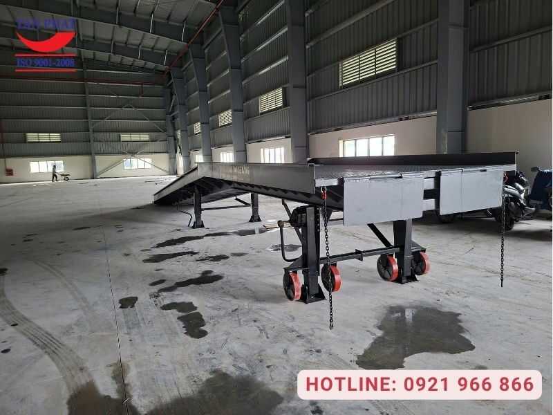 Dự án cầu dẫn xe nâng 12 tấn Ninh Bình