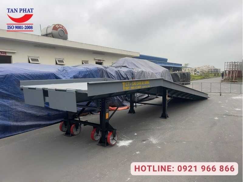 Cầu dẫn container 8 tấn, 11m tại Thái Bình