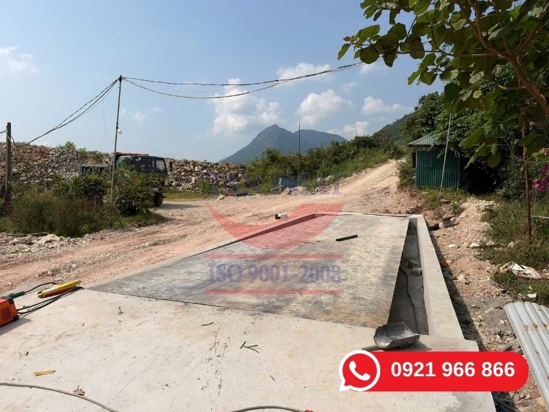 Liên hệ hotline 0921.966.866 để được tư vấn và lắp đặt cân ô tô trọn gói