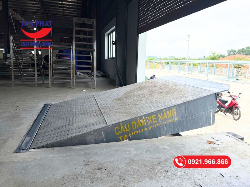 Lắp đặt Dock Leveler tại Phú Thọ