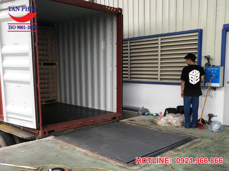 Sàn nâng hạ tại Hưng Yên