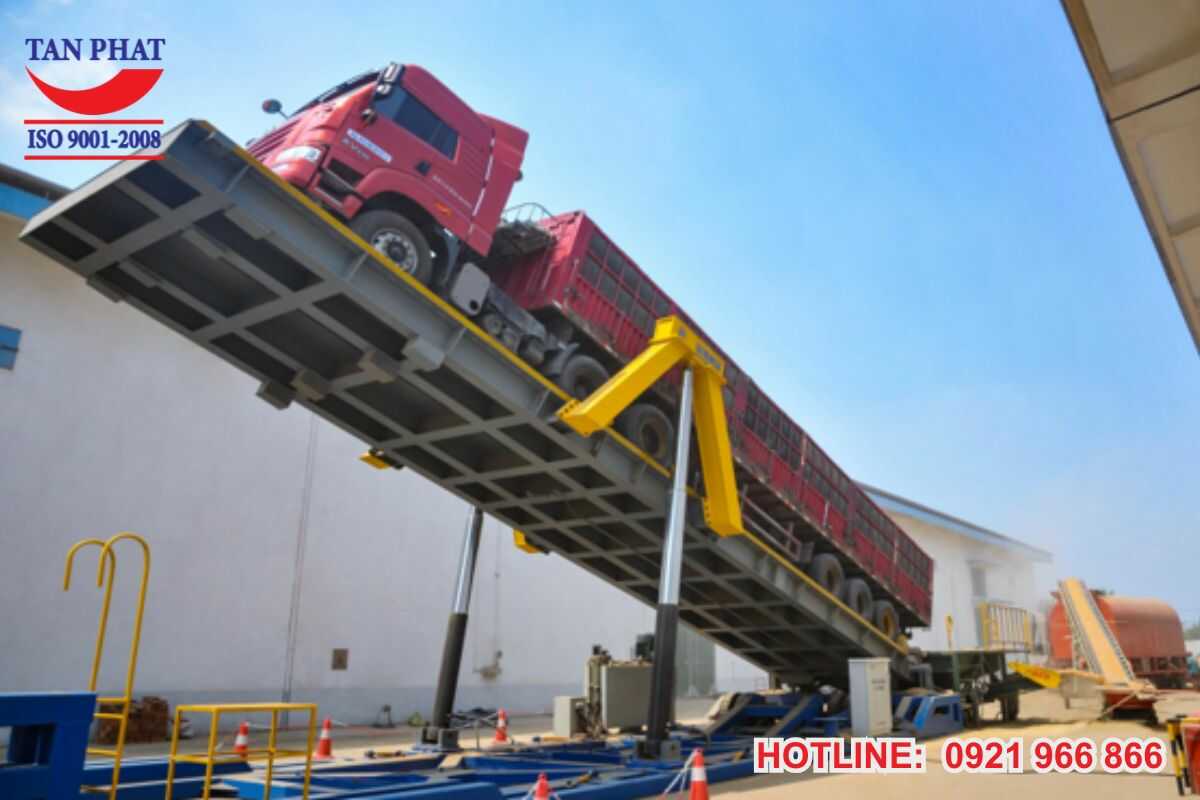 ban-nang-do-lieu-ban-nang-container