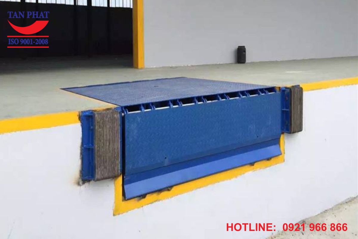 dock-leveler-8-tan-2mx2m
