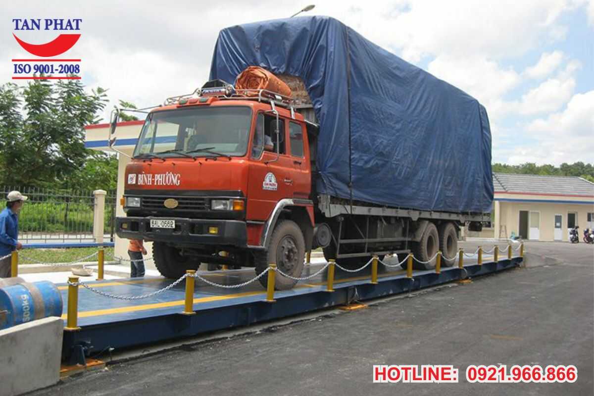 cau-can-xe-tai-20-tan-150-tan