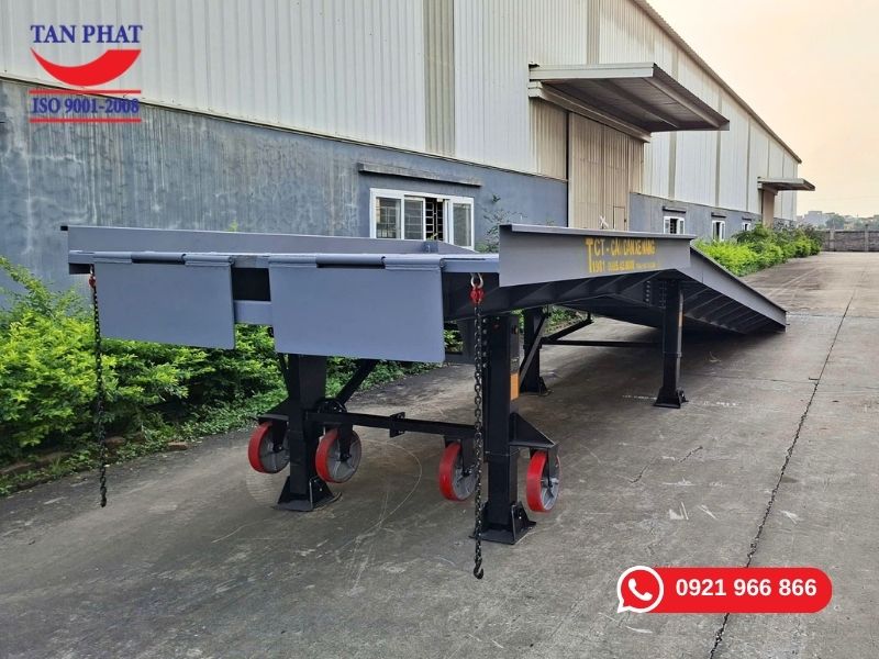 cau-dan-xe-nang-10-tan
