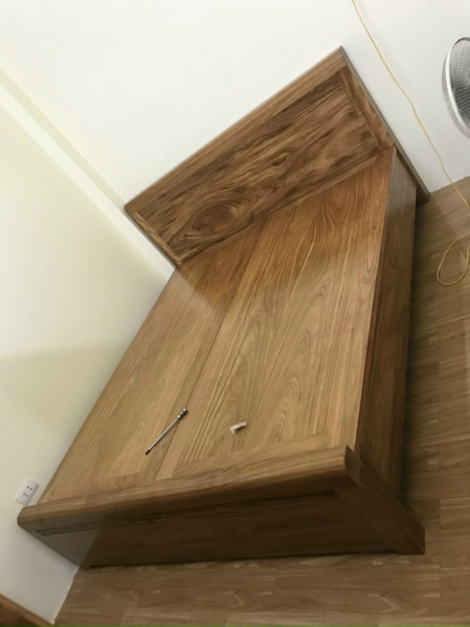 GIƯỜNG NGỦ  HƯƠNG XÁM 1m8x2m