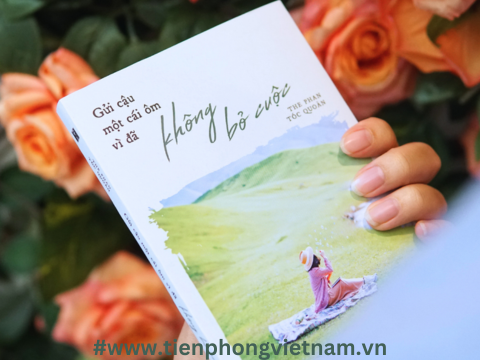 Gửi Cậu Một Cái Ôm Vì Đã Không Bỏ Cuộc - lời động viên dành cho những người đã cố gắng không bỏ cuộc giữa cuộc hành trình đầy khó khăn và áp lực