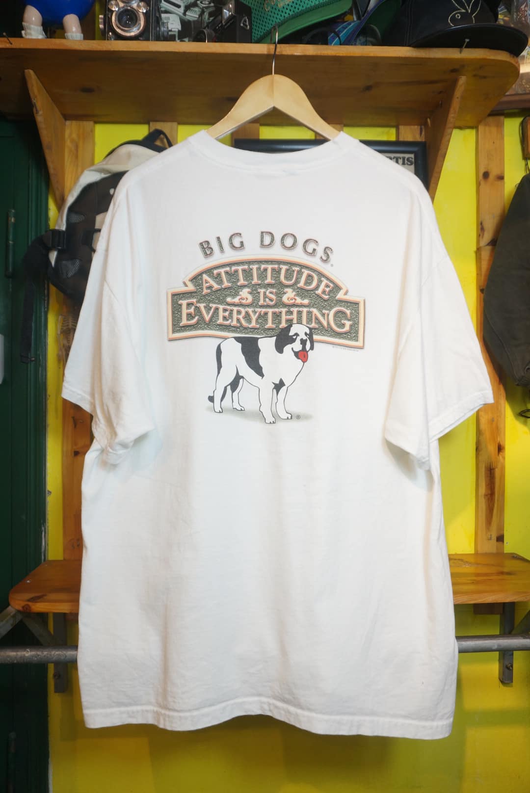 VINTAGE BIG DOGS TEE