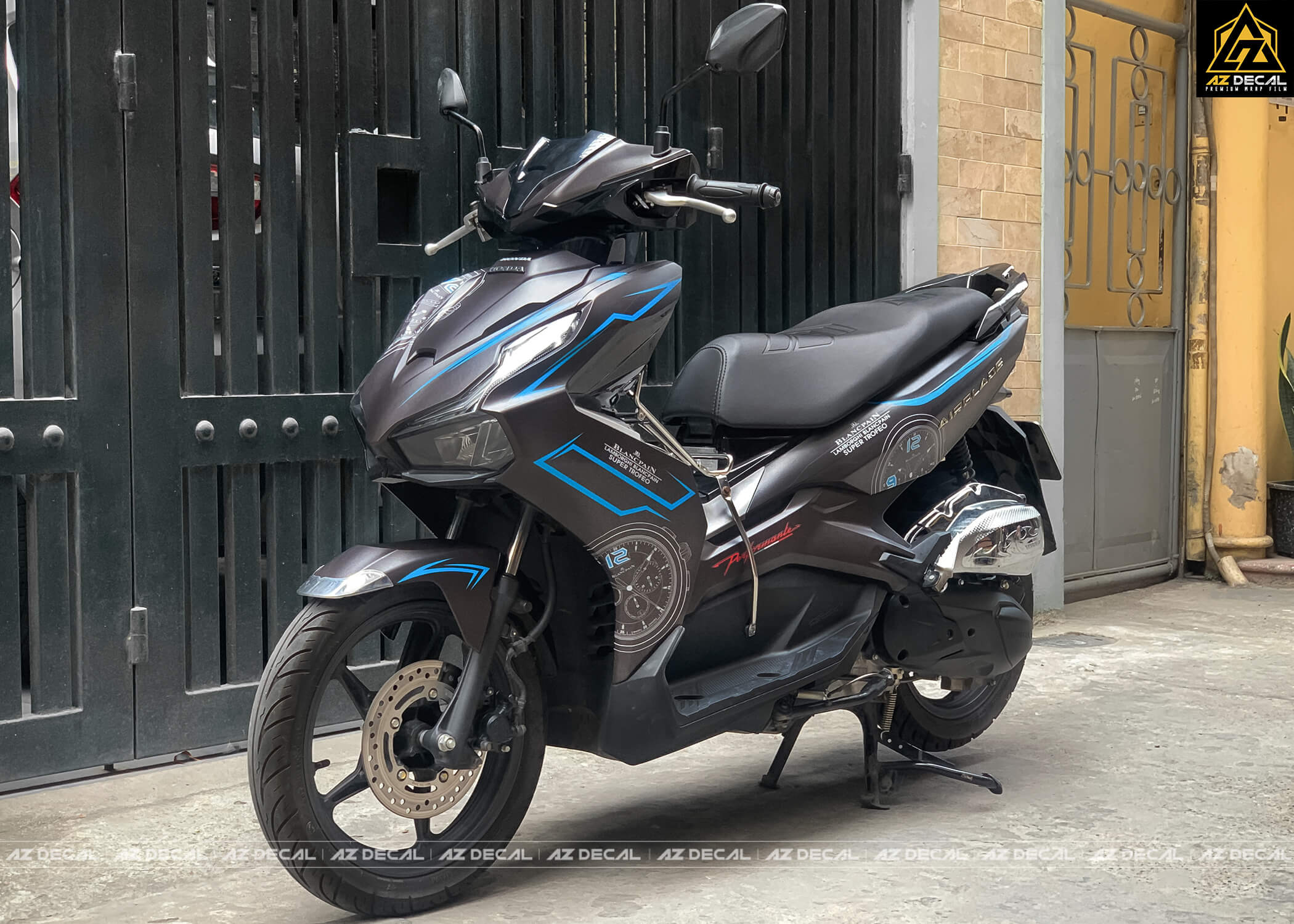 Decal dán xe air blade màu đen nhám đẹp