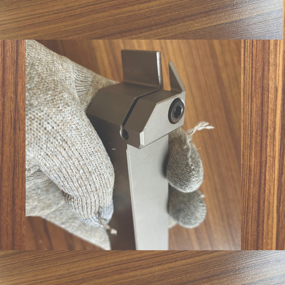 Cán dao tiện rãnh, cắt đứt Lamina LT PNG-R 20-2.0