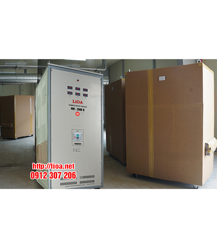 Ổn Áp 3 Pha NM 200KVA